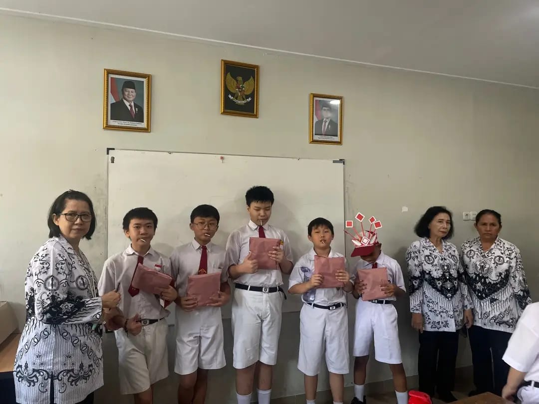 PENYERAHAN HADIAH HUT RI KE-81