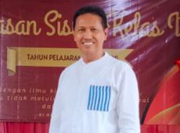 Bempi Simanjuntak - Guru Seni Rupa